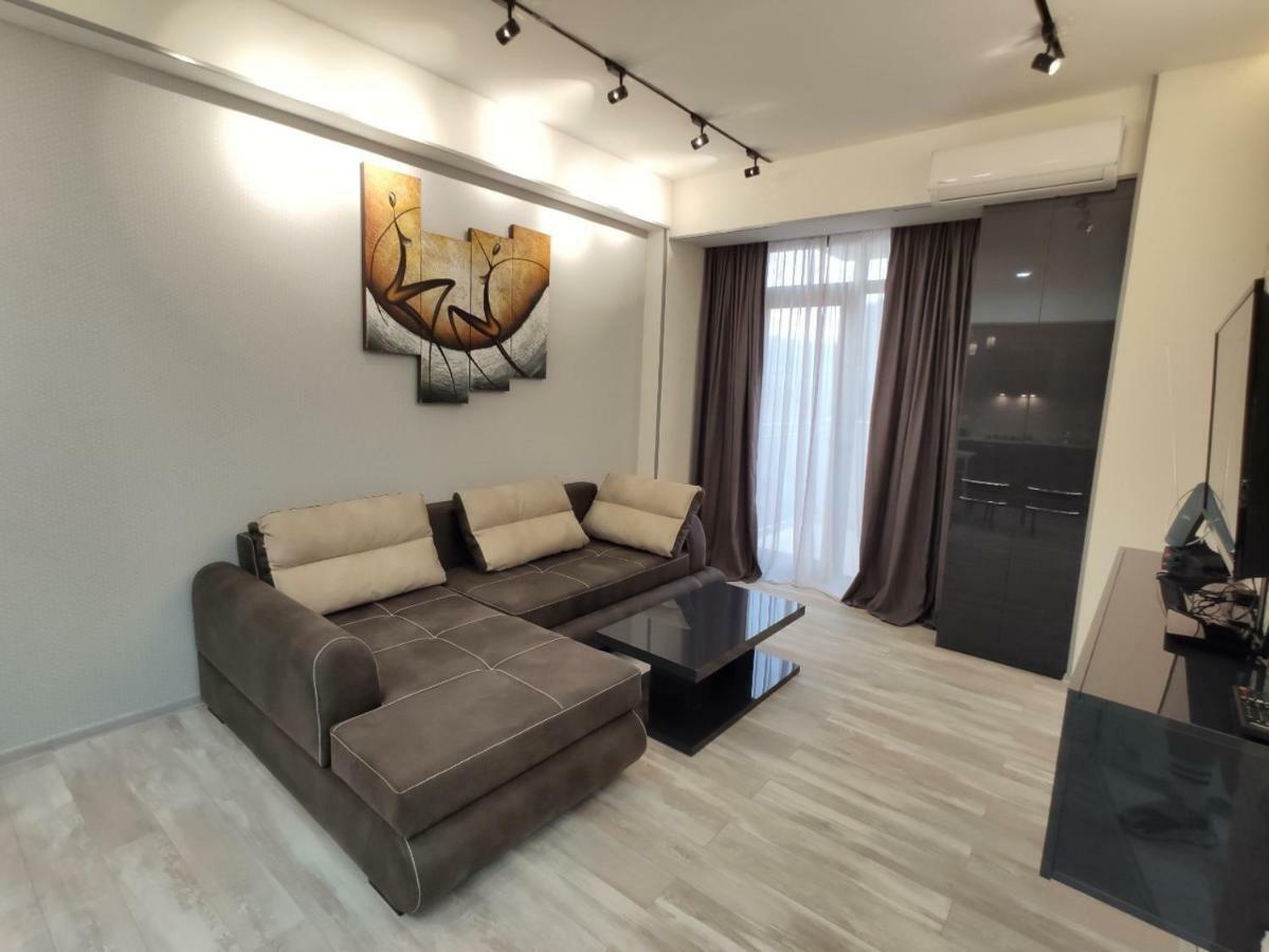 Tbilisi App 3 Apartment ภายนอก รูปภาพ